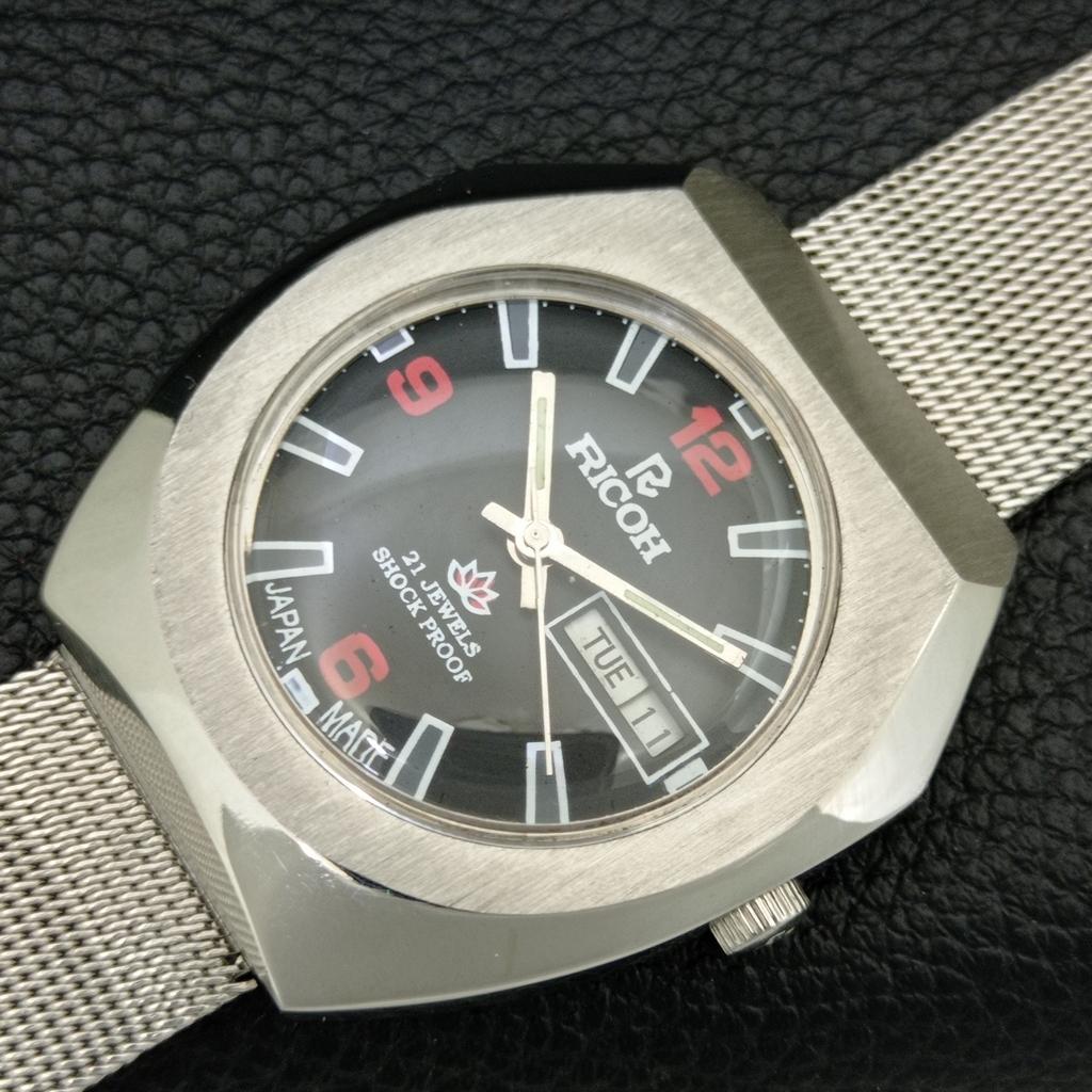 VINTAGE RICOH R31 AUTOMATIC JAPAN MENS BLACK COLOR DIAL WATCH a707929-1
