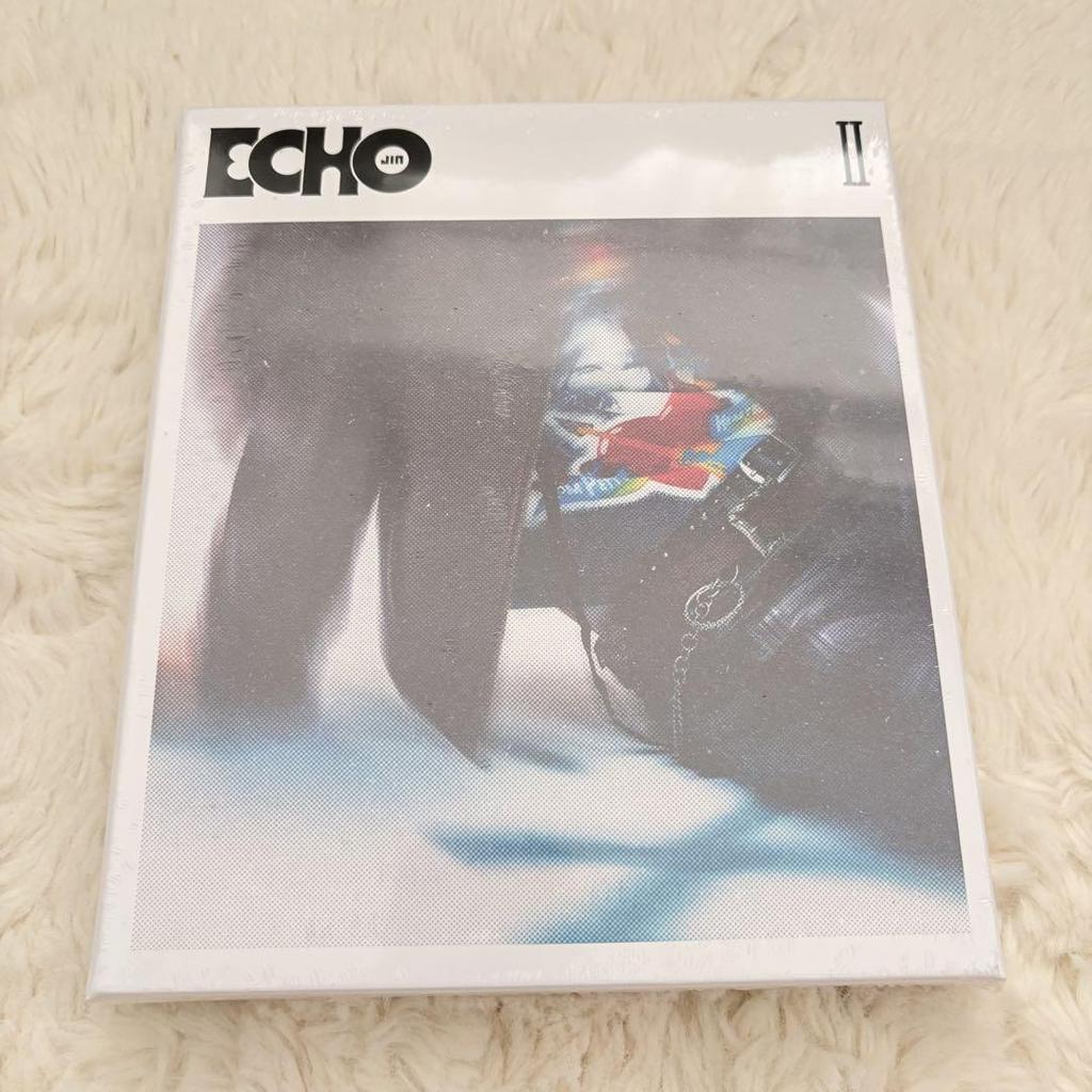 [USED] BTS JIN runseokjin Echo Capsule Toy Can Badge