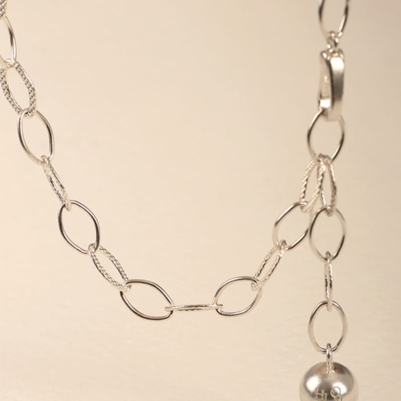 HUOBUNDLE Two Textures & Three Balls Choker