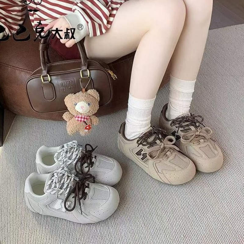 Retro Flat-bottomed Versatile Sports Moral Training Shoes Breathable Casual Board Shoes Women's Autumn 2025 New Mesh Forrest Gump Shoes