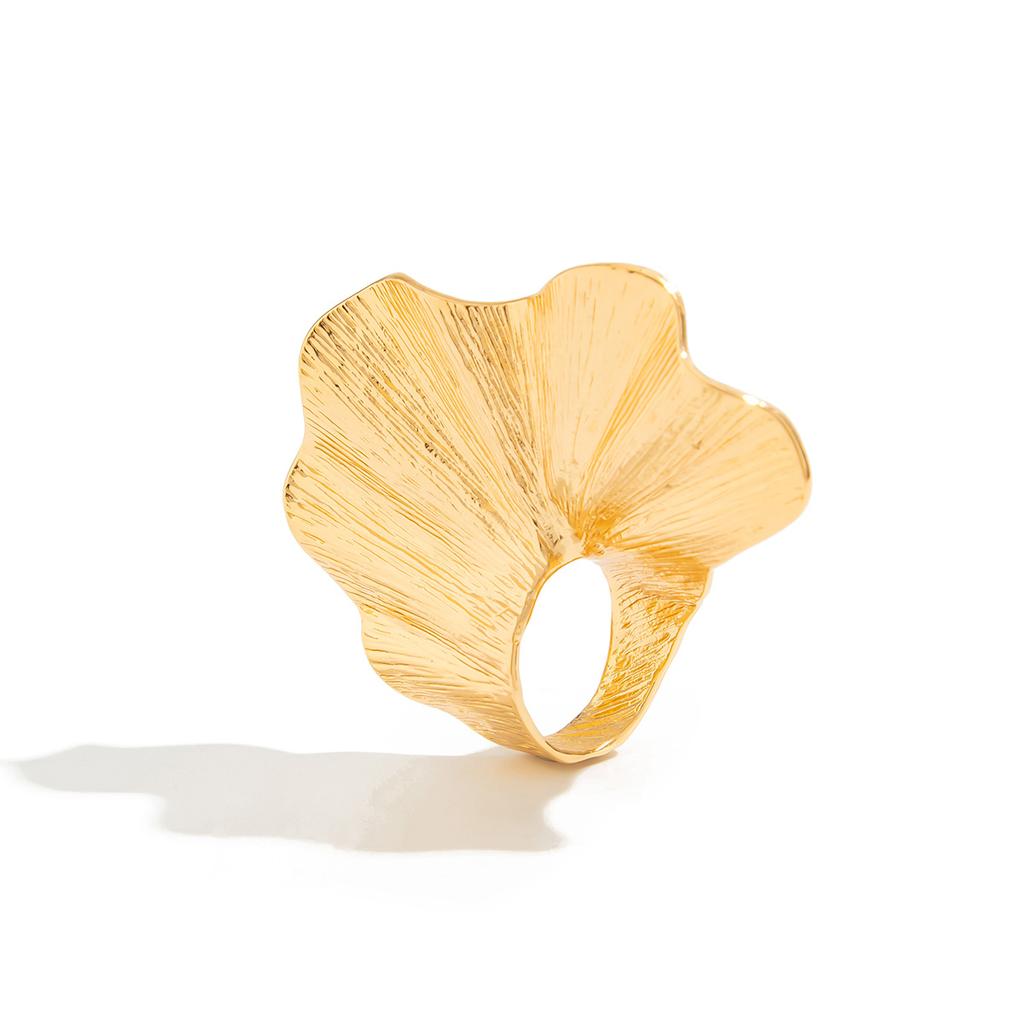 Design Sense Irregular Metal Fan Ring Personality Exaggerated Three-Dimensional Ginkgo Biloba Ring Joint Ring