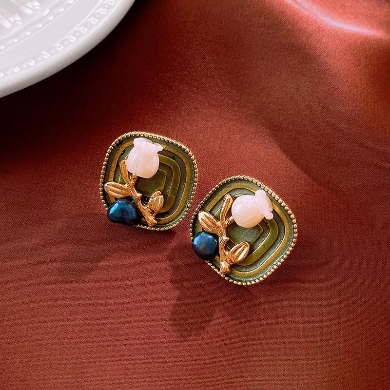 Retro Tulip Geometric Sterling Silver Stud Earrings for Women - High-End French Niche Style