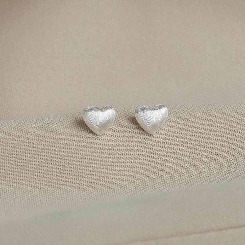 Cercei periați Love pentru femei Design de nișă Cercei versatili cu temperament de nișă Cercei noi de ultimă generație