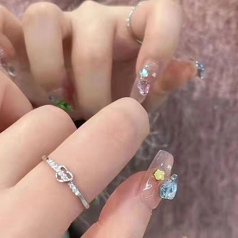 Diamond hollow love ring female niche design high sense temperament simple opening adjustable light luxury versatile