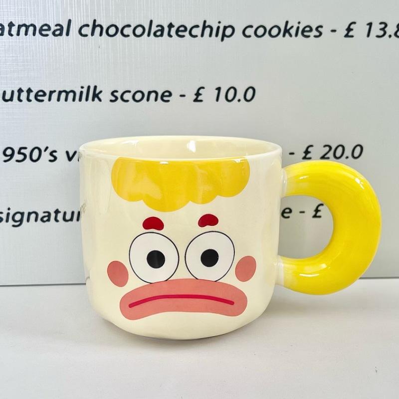 

Cute and funny birthday gift cute clown ceramic mug with lid for girl girlfriend souvenir gift box 401-500ml