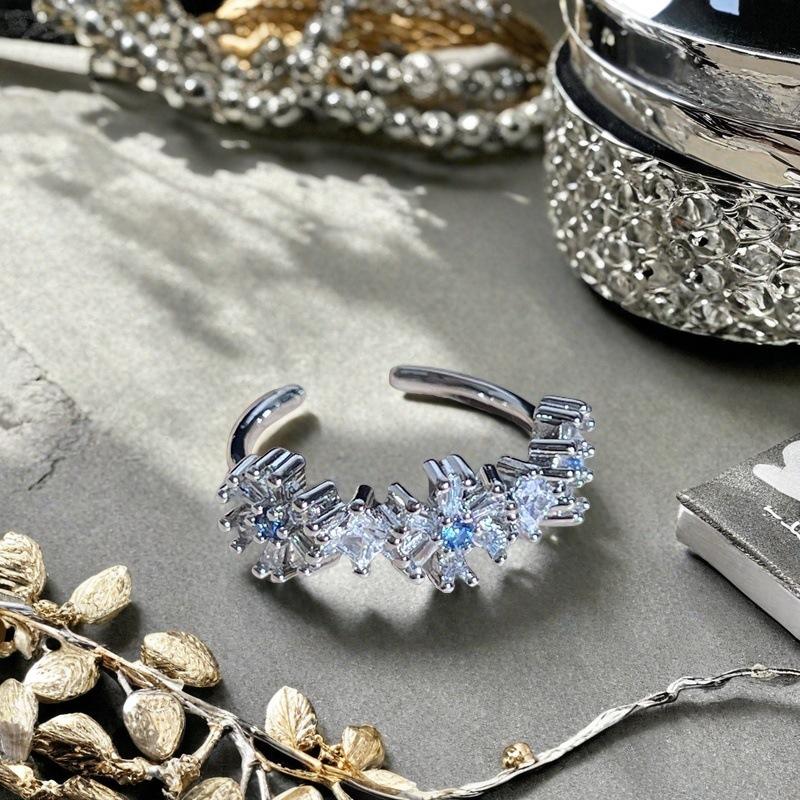 Delicate Serpentine Moon Open Ring Full Of Diamonds, Diamond-Set Zircon Light Luxury, High-End Design, Niche Design, Ring Woman