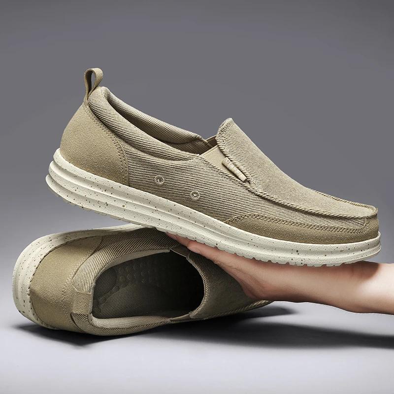 Fashion 2025 Summer Light Canvas Shoes Men Breathable Men Shoes Loafers Soft Comfortable Outdoor Flat Lazy Sandals for Male Zapatillas