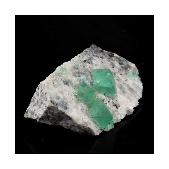 Fluorite 171.6 carats