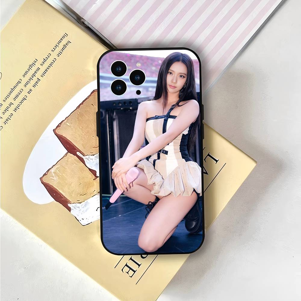Sexy Girl J-jisoo-s Phone Case For IPhone 17 Air 16 15 14 13 Pro Max 11 12 Black Silicone Cover