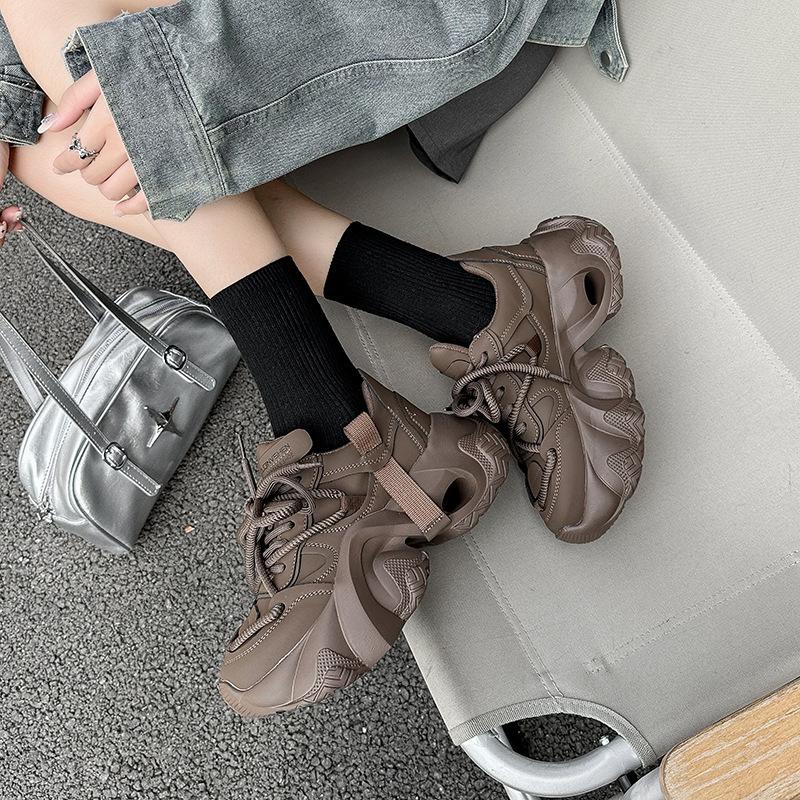 Scarpe da papà in pelle autunno e inverno, nuova piattaforma, scarpe sportive casual di tendenza