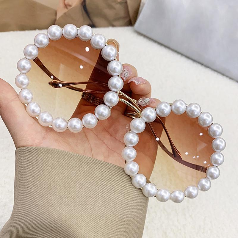 Non-polarized Round Frame Pearl Sunglasses Women Men Ins Fashion Metal Wave Leg Gradient Sun Glasses