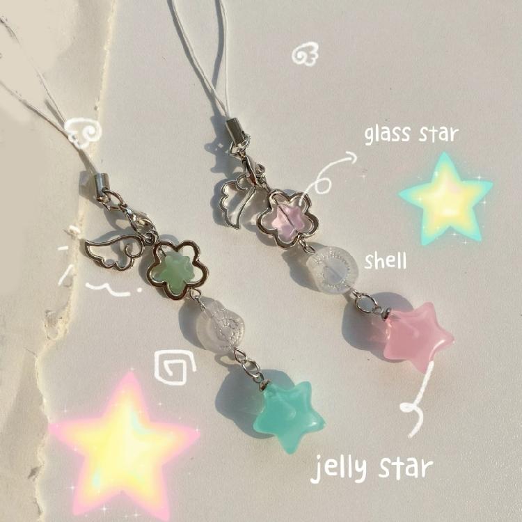 Youthful and Elegant Jelly Star Keychain Craft from Soft Materials for Easy Carrying and Daily Key Organization
