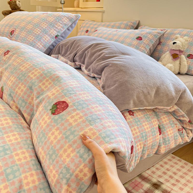 Thickened Milk Fleece Four-Piece Set, Coral Fleece Bed Sheet Quilt Cover, Fleece Three-Piece Set, Bedding.