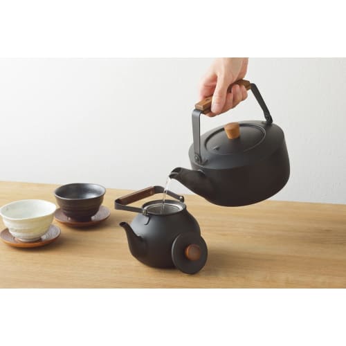 Miyazaki Seisakusho Tea Kettle (Large), 2.0L, Induction Compatible, Black Kettle CHA-12