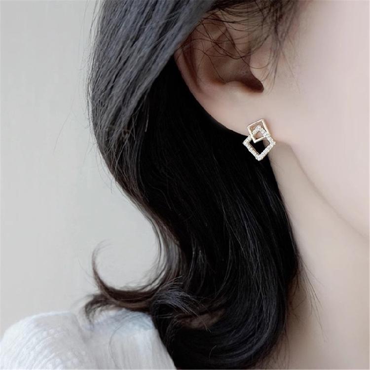 Contemporary Minimalist Alloy Earrings For Women Premium Metallic Finish Versatile Wear Ear Accessories for Women