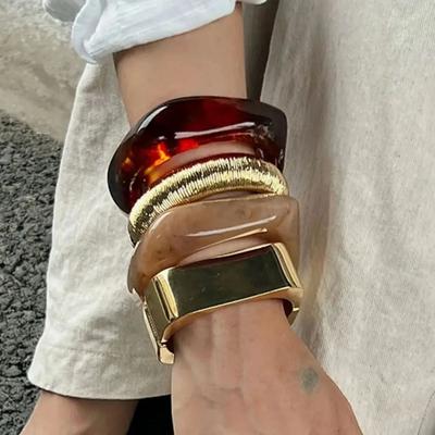 SHIXIN New Fashion Brown Thick Resin Acrylic Wide Bangle Bracelet for Women Punk Geometric Irregular Metal Spring Open Bangles