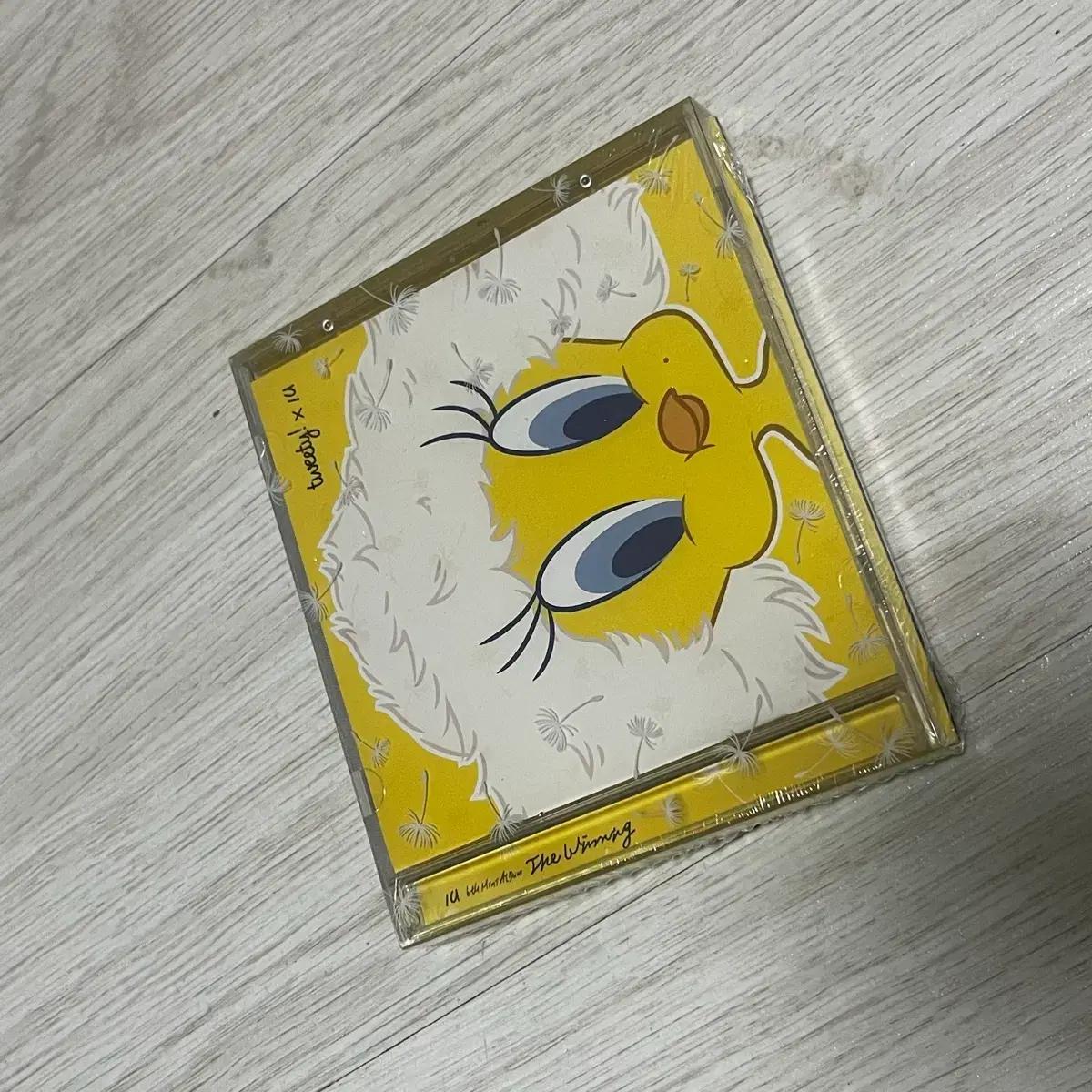 

IU The Winning Tweety Album