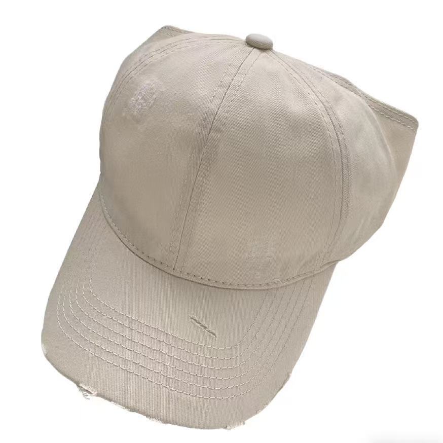 Classic Cotton Baseball Cap With Adjustable Fit For Sun Protection And Wind Resistance
