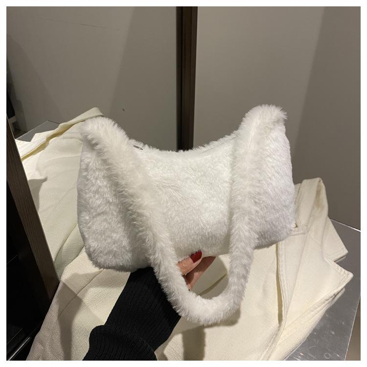 Early Spring New Mao Mao Solid Color Casual Fashion Fashion Plush Hand-held Underarm Women's Bag