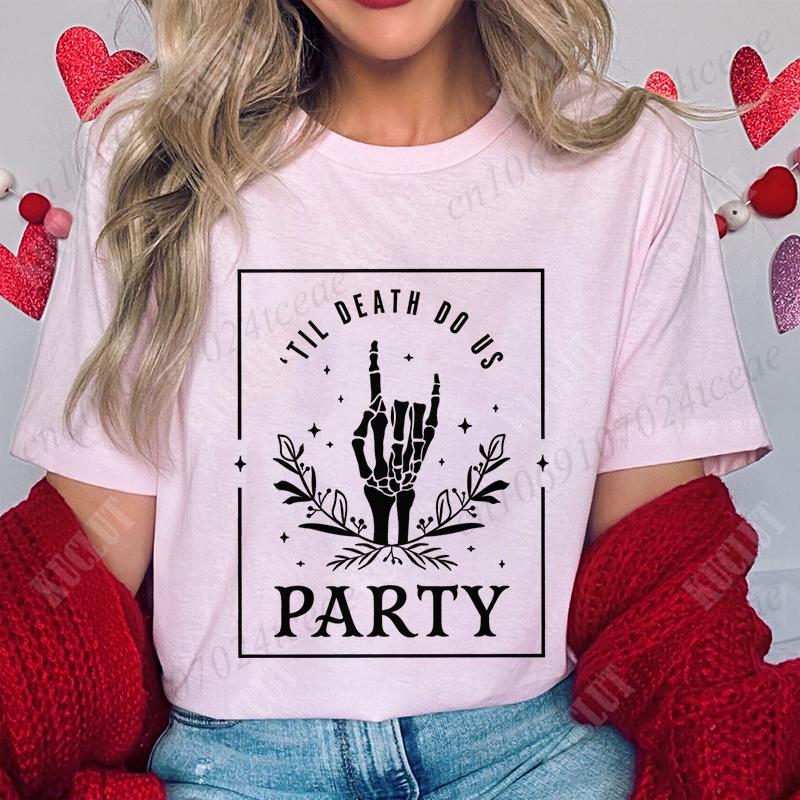 Bride or Die Skeleton Finger Graphic Y2k Tops Til Death Do Us Party Tshirt Unisex Bachelorette Hen Party Tees Team Bride Shirts