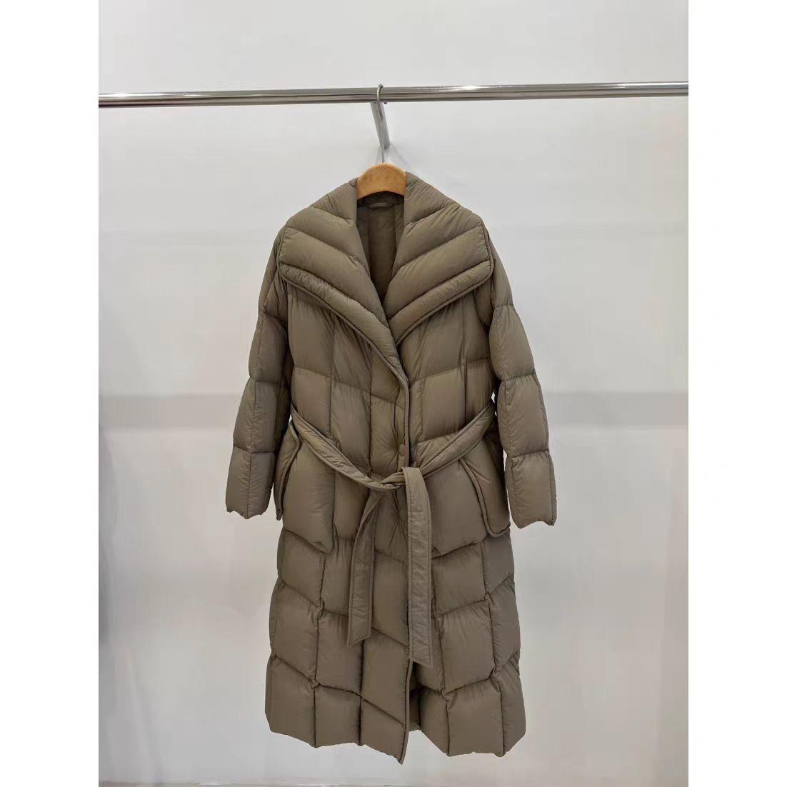 

Yu Yan Women s 2025 High-End Long Goose Down Winter Coat - Elegant, Thick, and Stylish S (45-60 kg)