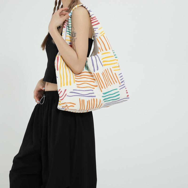 Stylish Summer Casual Large Capacity Tote Bag For Women With Trendy Designs And Soft Canvas Material