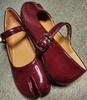 Mary Jane shoes women's 2025 new buckle light mouth Korean version fashionable retro flat bottom split toe pig's trotters single shoes small leathe