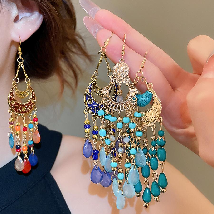 Retro Ethnischer Stil Halbmond Acryl Perlen Quasten Ohrring für Frauen 2025 Mode Einfacher Hängeohrring Luxus Designer Zirkon