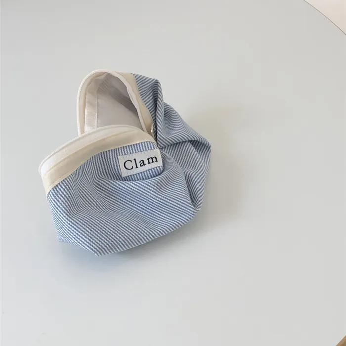 Clam round pouch _ Little stripe