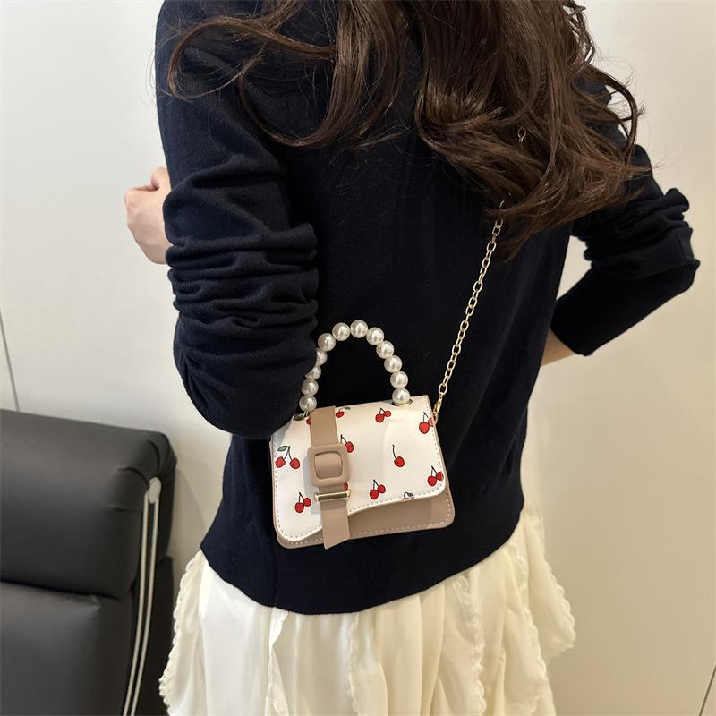Aesthetic Temperament Trendy New Pearl Handbag 2025 Korean Version Simple Fashion One Shoulder Crossbody Small Square Bag Women