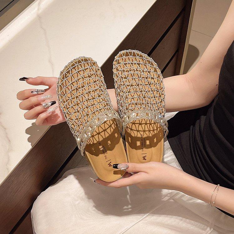 European and American fashion hollow woven bag head cool slippers women's 2025 new comfortable and lightweight skirt beach slippers