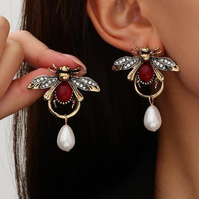 Vintage Metal Insect Water Drop Imitation Pearl Animal Earrings for Women Exquisite High Class Jewelry Holiday Gifts