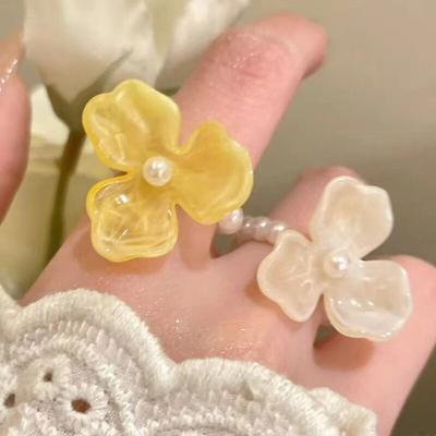 Sweet Acrylic Resin Beads Irregular Flower Rings For Women Elegant Floral Finger Rings Party Aesthetic Jewelry Accessories Gifts