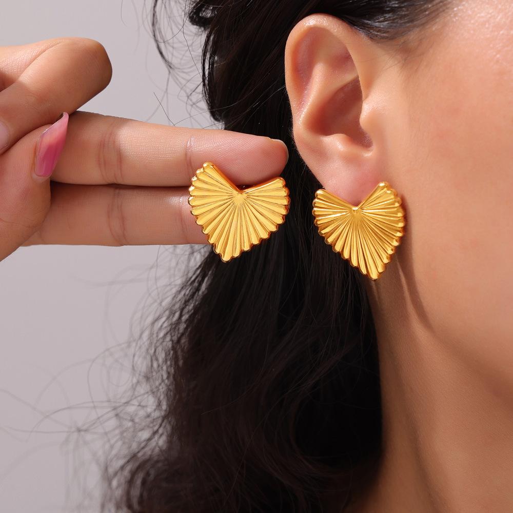 French Retro Style Fashion Temperament Light Luxury Simple Earrings Geometric Folding Fan Titanium Steel Plated 18K Gold Stud Earrings