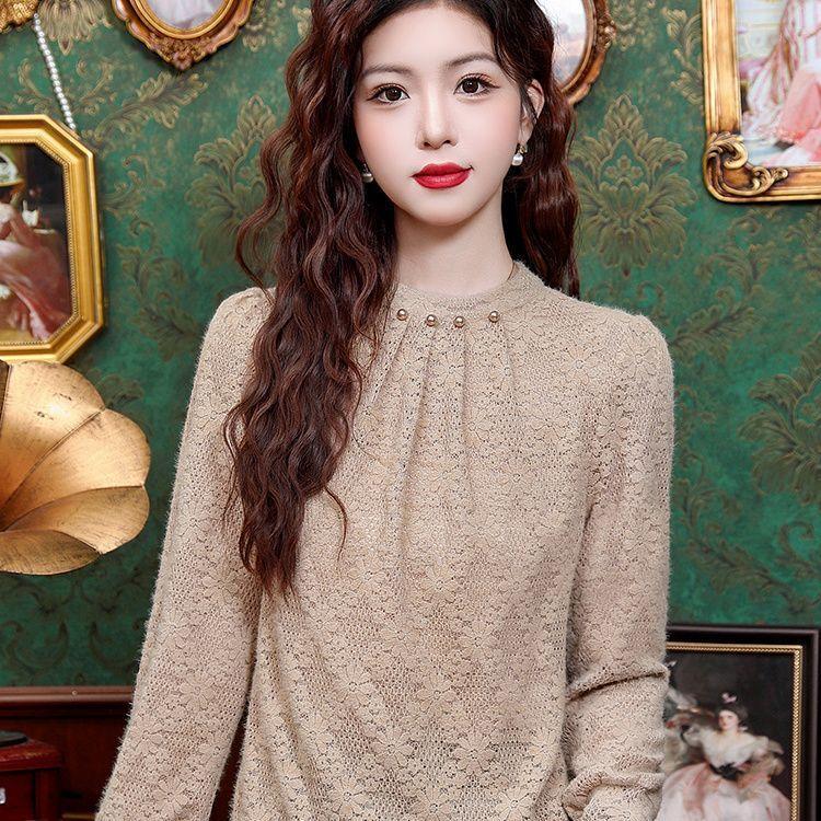 Thickened Lace Shirt, Stylish and Warm, Thick and Fashionable, with Down Thickened Base Shirt for Autumn and Winter, Inner Wear for Women.