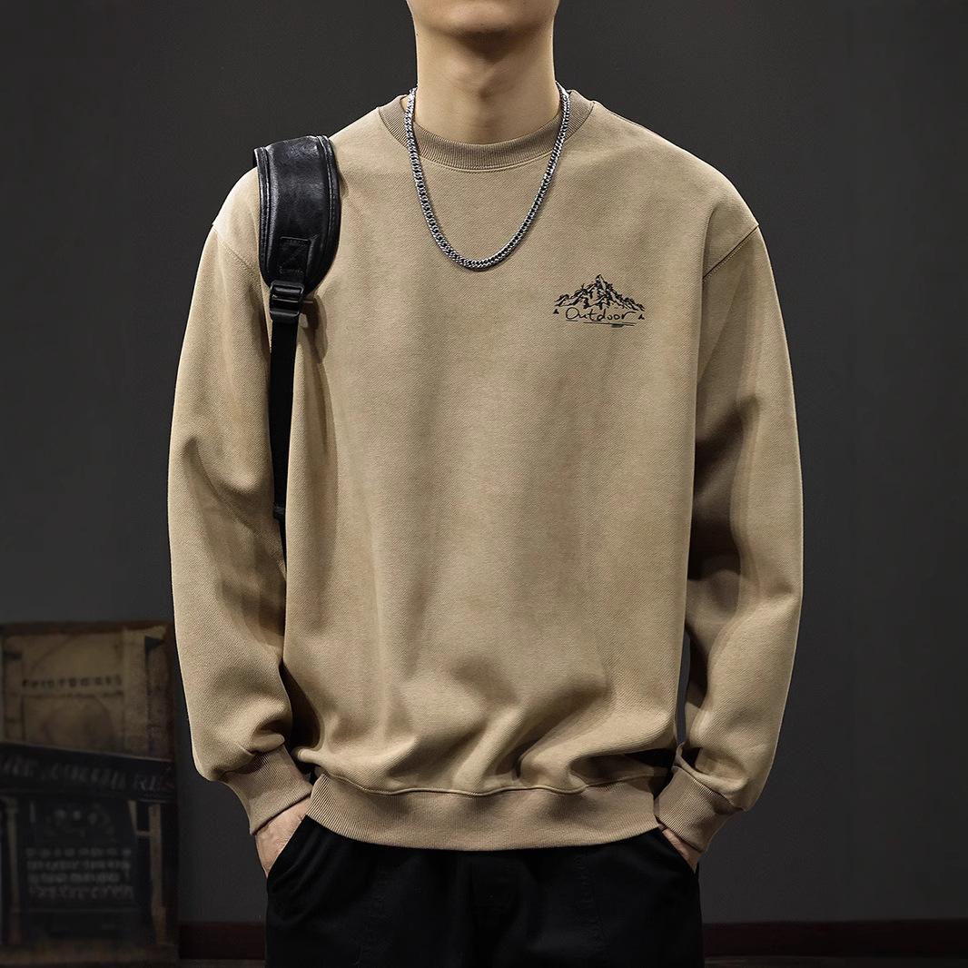 Осенний модный брендовый мужской свитер с принтом в гору — фото 3