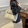 Stylish Spring Fashion Large Capacity Unique Aesthetic Shopping Tote Bag For Women