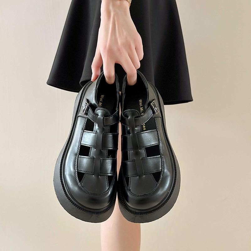 

Жіночі босоніжки 2024 весна нові кекси на товстій підошві повсякденне жіноче взуття сумка на голові з порожнистою однослівною пряжкою одинарні туфлі 40