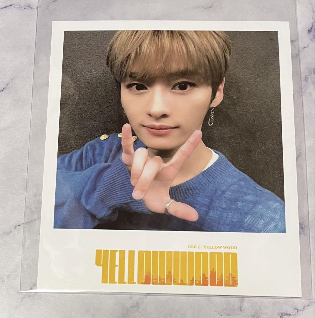 

[USED] Straykids Yellowwood Taiwanese Edition Polaroid Reno