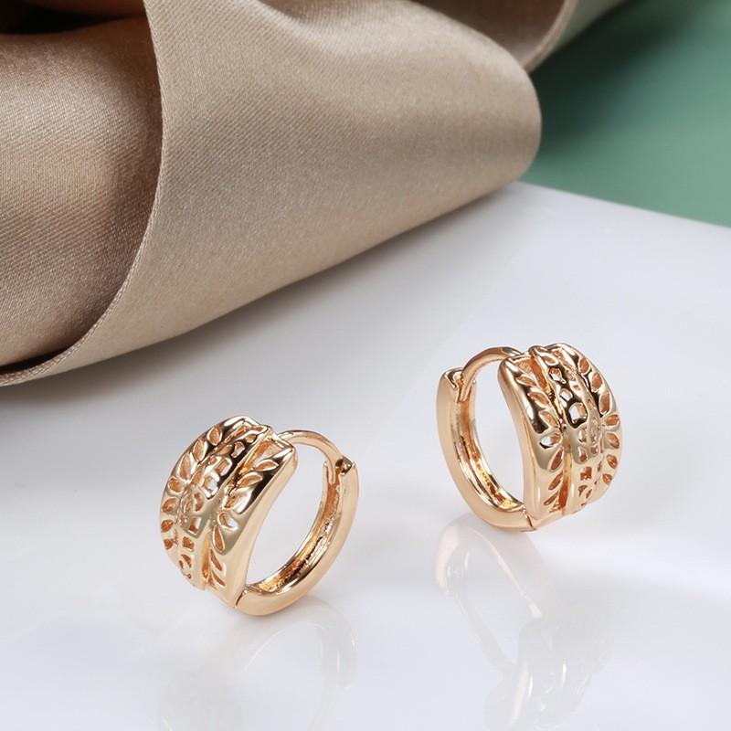 Stylish rose gold earrings, simple and personalized hollow flower earrings, ear buckles, accessories