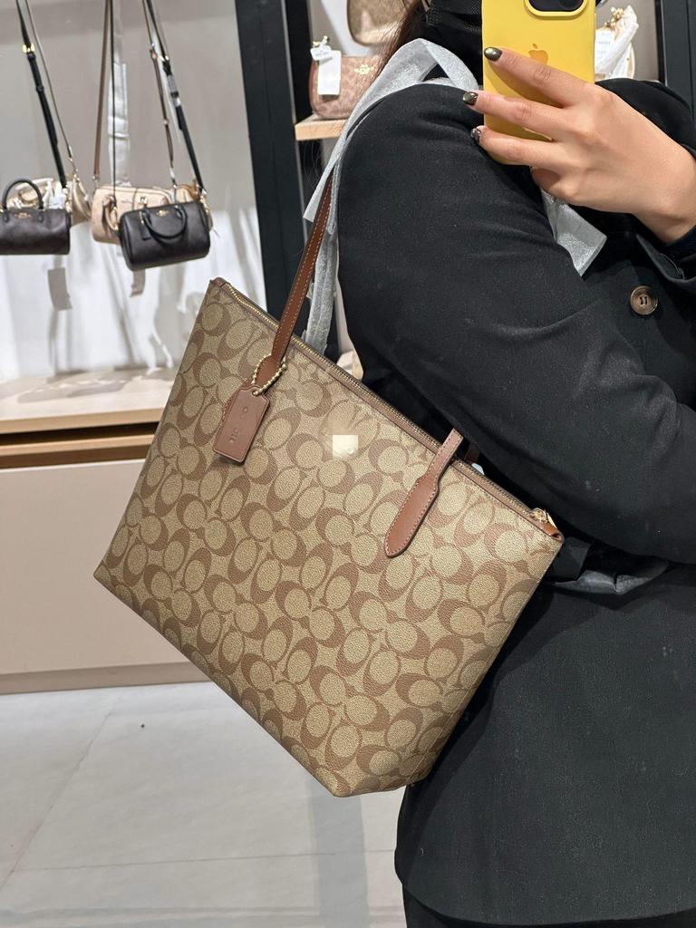 Torba z zamkiem błyskawicznym Zip30 od Kou C: Klasyczna kwiatowa torba na ramię o dużej pojemności dla kobiet