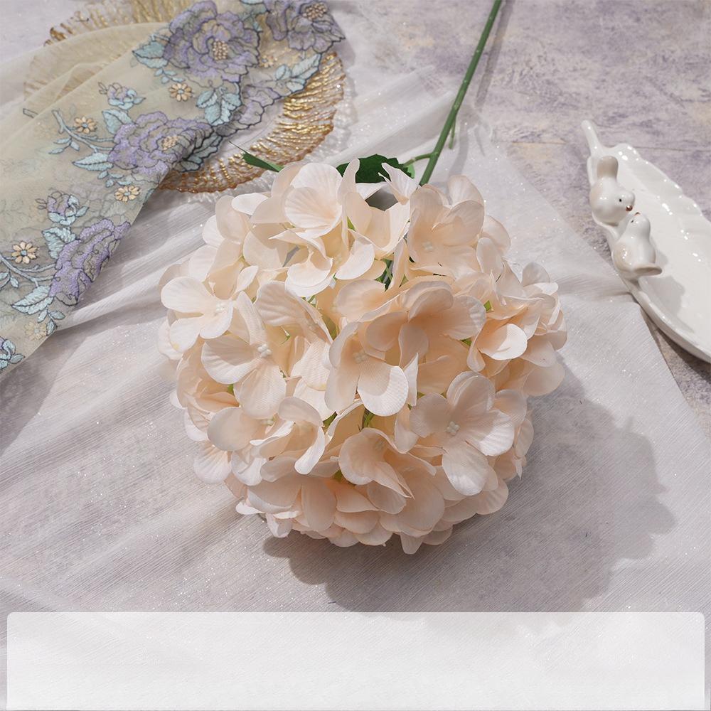 Искусственные французские ретро гортензии, высококачественные имитированные гортензии, осенние центральные цветочные украшения для гостиной/столовой 1pc шампанского