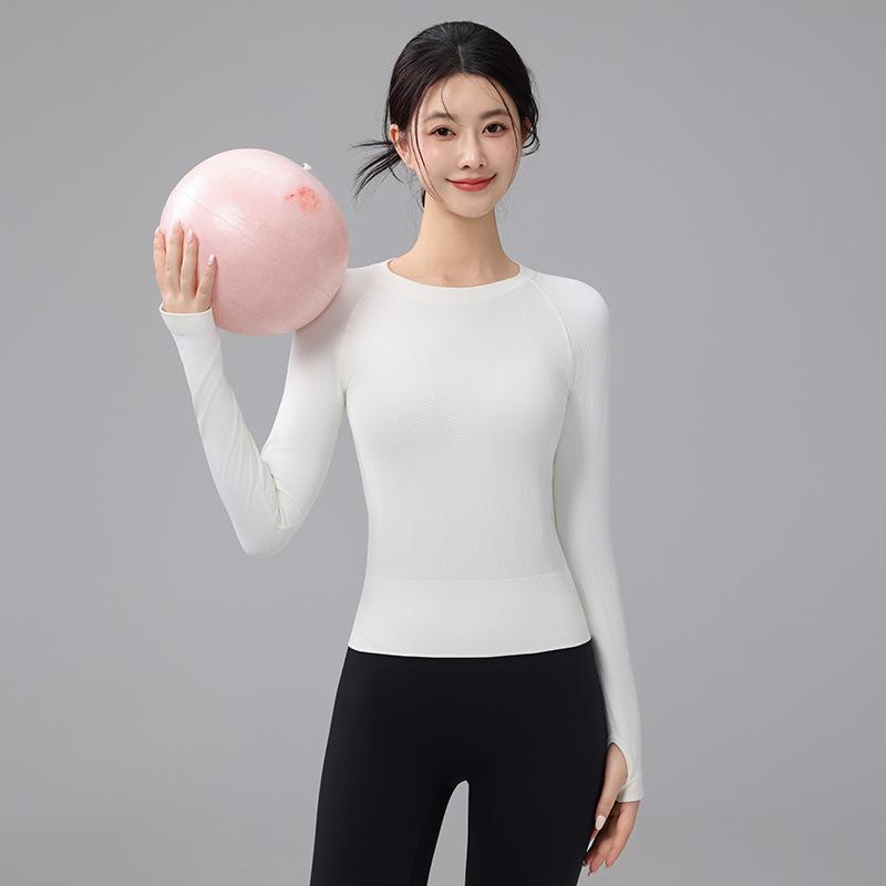 Thickened Seamless Women's Long Sleeve Yoga Top - Slimming, Breathable Round Neck for Autumn & Winter.