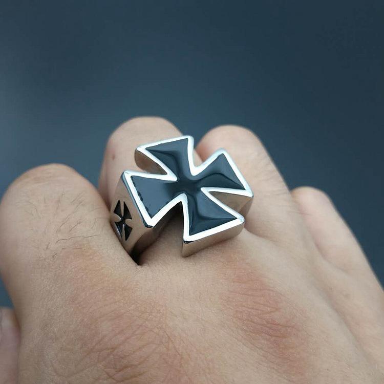 Vintage Silver Color Male Stainless Steel Rings Armor Shield Knight Templar Crusader Cross Medieval Signet Retro for Men