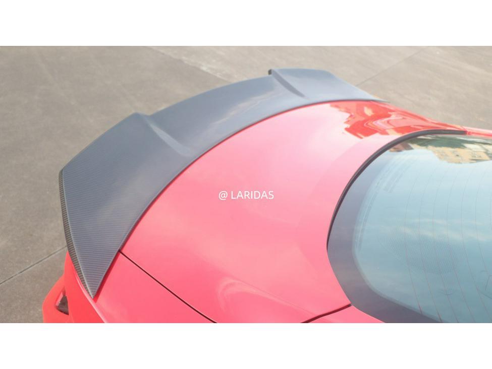 Carbon Fiber Rear Spoiler for Ford Mustang Dark Horse S650 Tail Wing Body Kit