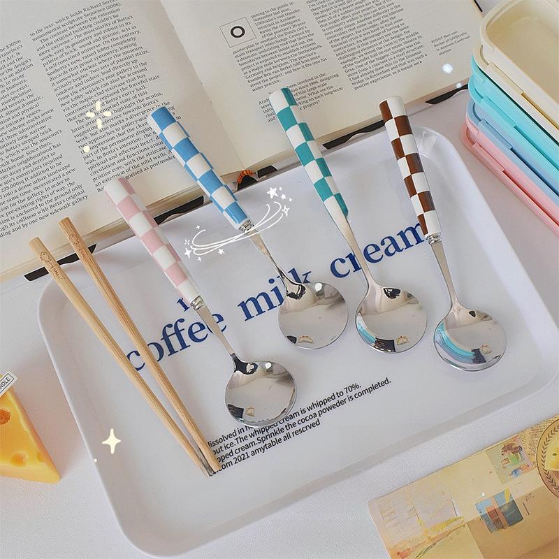 High-Value Portable Stainless Steel Chessboard Cutlery Set: Spoon & Chopsticks with Storage Box for Students