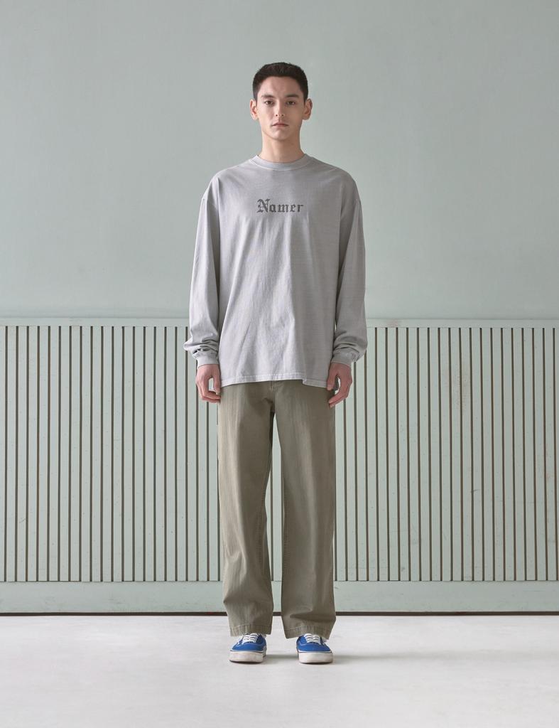 NAMERCLOTHING Old English L/S T-Shirt Light Gray