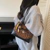 Today's popular high-end leopard print underarm bag women's new versatile fashion shoulder tote bag