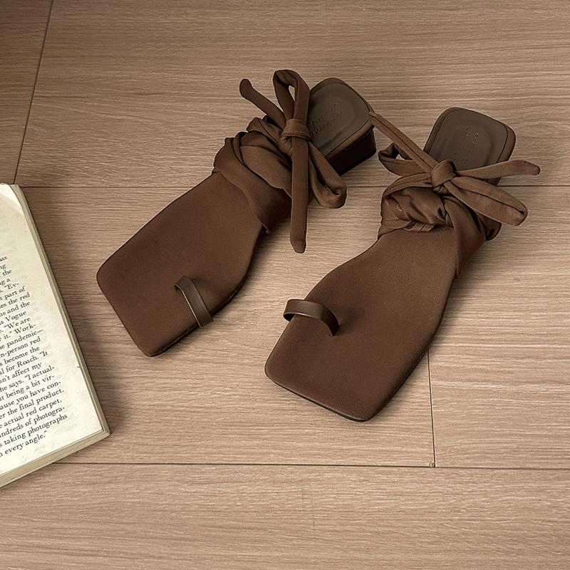 

Fashion French Beautiful Toe High-heeled Sandals Women s Summer 2025 New Style with Skirt Satin Square Toe Seaside Strap-on Roman Shoes 35