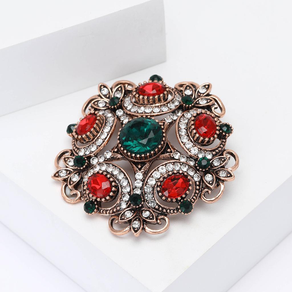 Vintage Baroque Alloy Rhinestone Flower Brooch Temperament Versatile Men'S And Women'S Sweater Coat Corsage Ornament Pin